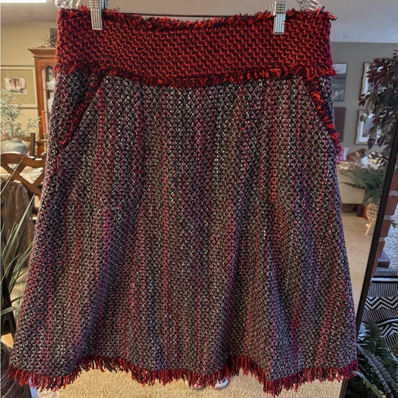 Tory Burch Dresses & Skirts - Midi tweed Tory Burch skirt. Size 14 good condition